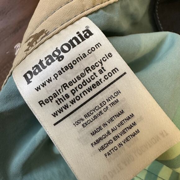 PATAGONIA Wavefarer Shorts Pigeon Blue Striped Surfing Boardshorts - Picture 8 of 10